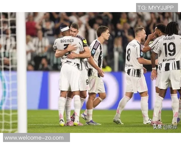 瓦拉内社媒晒与温格亨利合照观战科莫尤文重温足球传奇时刻