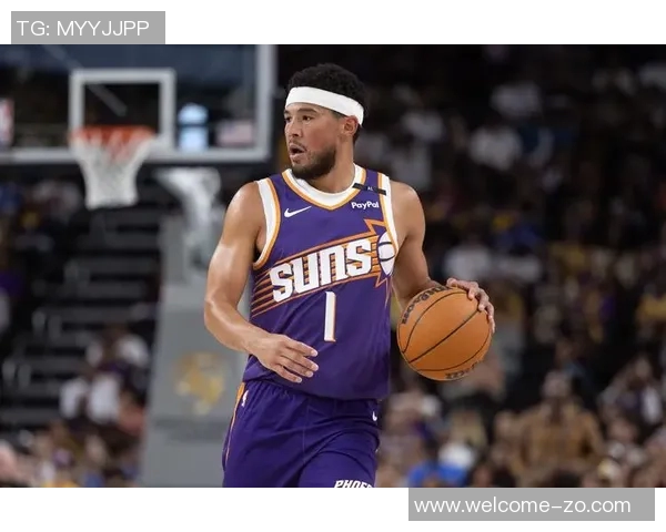 布克：外界认为我安静但在赛场上我会积极发声并努力表达正确观点